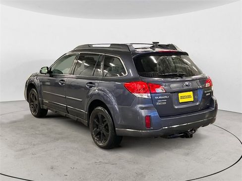 Used 2014 Subaru Outback 2.5i Premium w/ Moonroof Package image 3