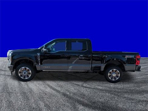 New 2026 Ford F250 King Ranch w/ FX4 Off-Road Package image 7