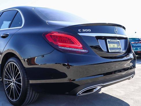Used 2019 Mercedes-Benz C 300 Sedan image 9
