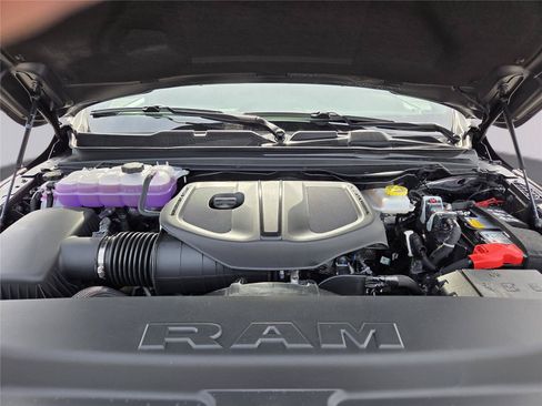 New 2026 RAM 1500 Big Horn AWD/4WD image 32