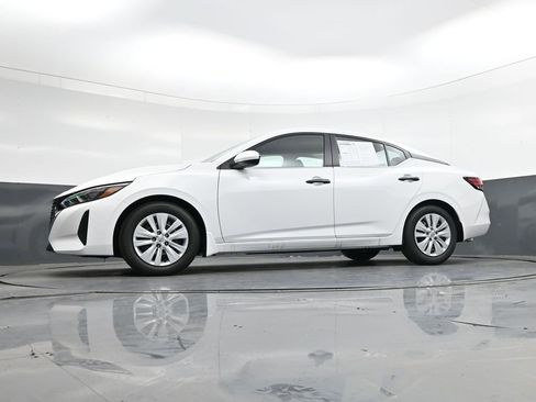 Certified 2025 Nissan Sentra S image 40