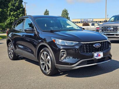 Used 2024 Ford Escape Platinum
