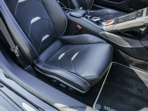 Used 2020 Lamborghini Huracan EVO AWD/4WD image 39