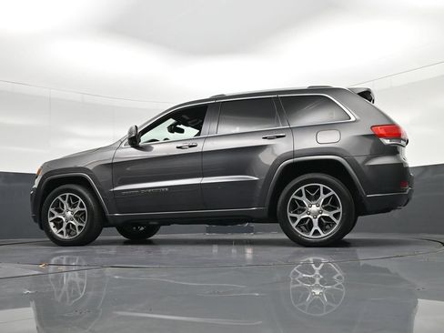 Used 2018 Jeep Grand Cherokee Limited RWD image 29