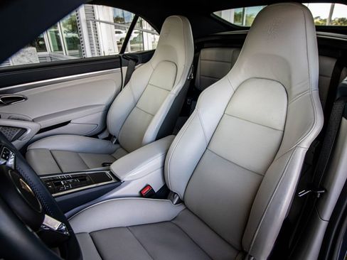 Used 2017 Porsche 911 Carrera S image 26