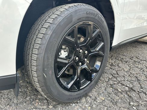 New 2025 Ford Maverick XLT w/ Black Appearance Package image 12