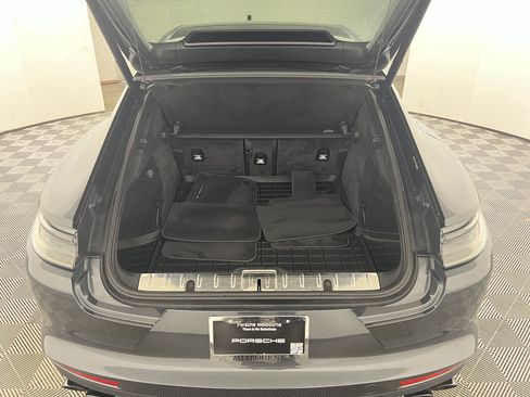 Certified 2023 Porsche Panamera GTS AWD/4WD image 21