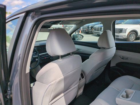 New 2026 Hyundai Tucson Blue SE image 25