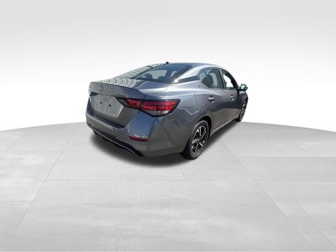 Used 2025 Nissan Sentra SV FWD image 7
