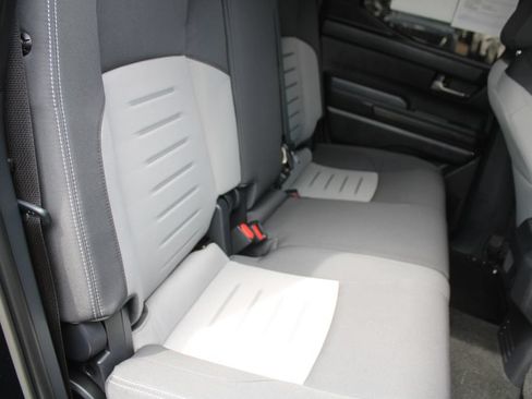 Used 2024 Toyota Tacoma TRD Sport AWD/4WD image 8