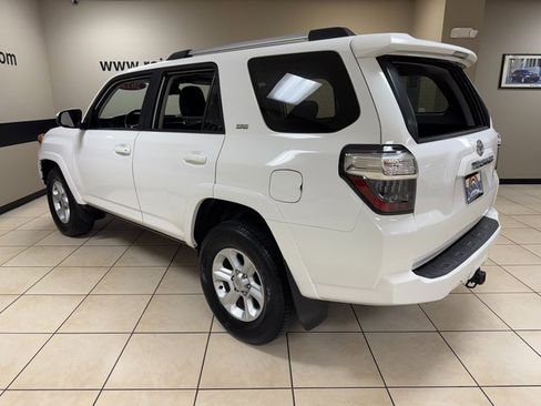 Used 2022 Toyota 4Runner SR5 image 4