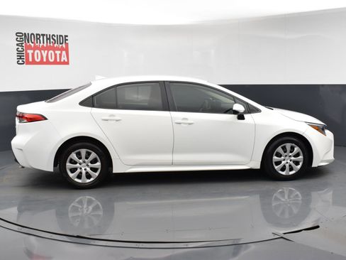 Used 2024 Toyota Corolla LE FWD image 5