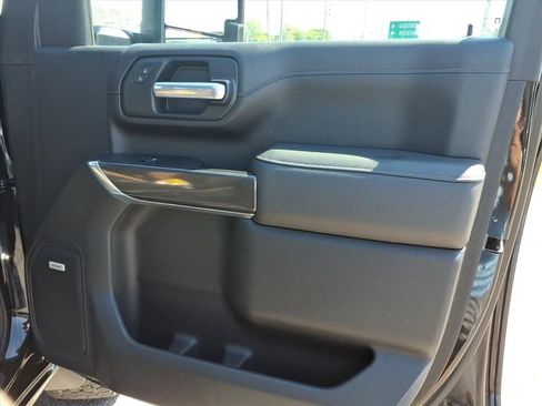 Used 2021 Chevrolet Silverado 2500 LTZ w/ Carhartt Edition AWD/4WD image 11