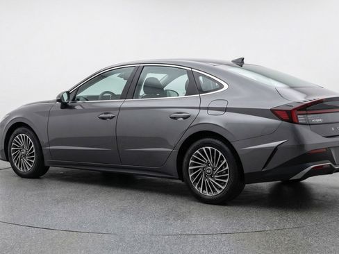 Used 2025 Hyundai Sonata SEL image 6