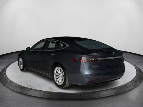 Used 2016 Tesla Model S 70 image 7