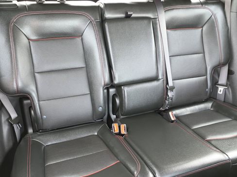 Used 2023 Chevrolet Equinox RS w/ RS Leather Package FWD image 19