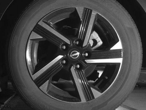 Used 2025 Nissan Sentra SV FWD image 14