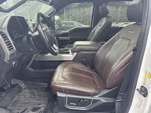 Used 2017 Ford F250 Platinum w/ Platinum Ultimate Package AWD/4WD image 8