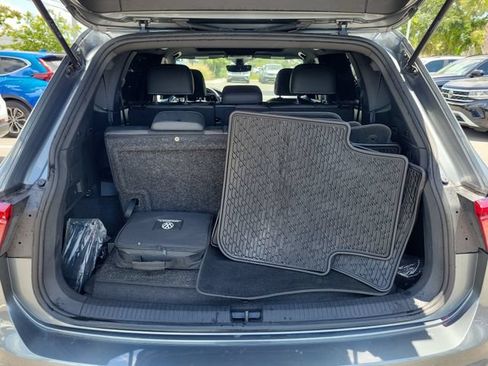 Certified 2023 Volkswagen Tiguan SE R-Line FWD image 7