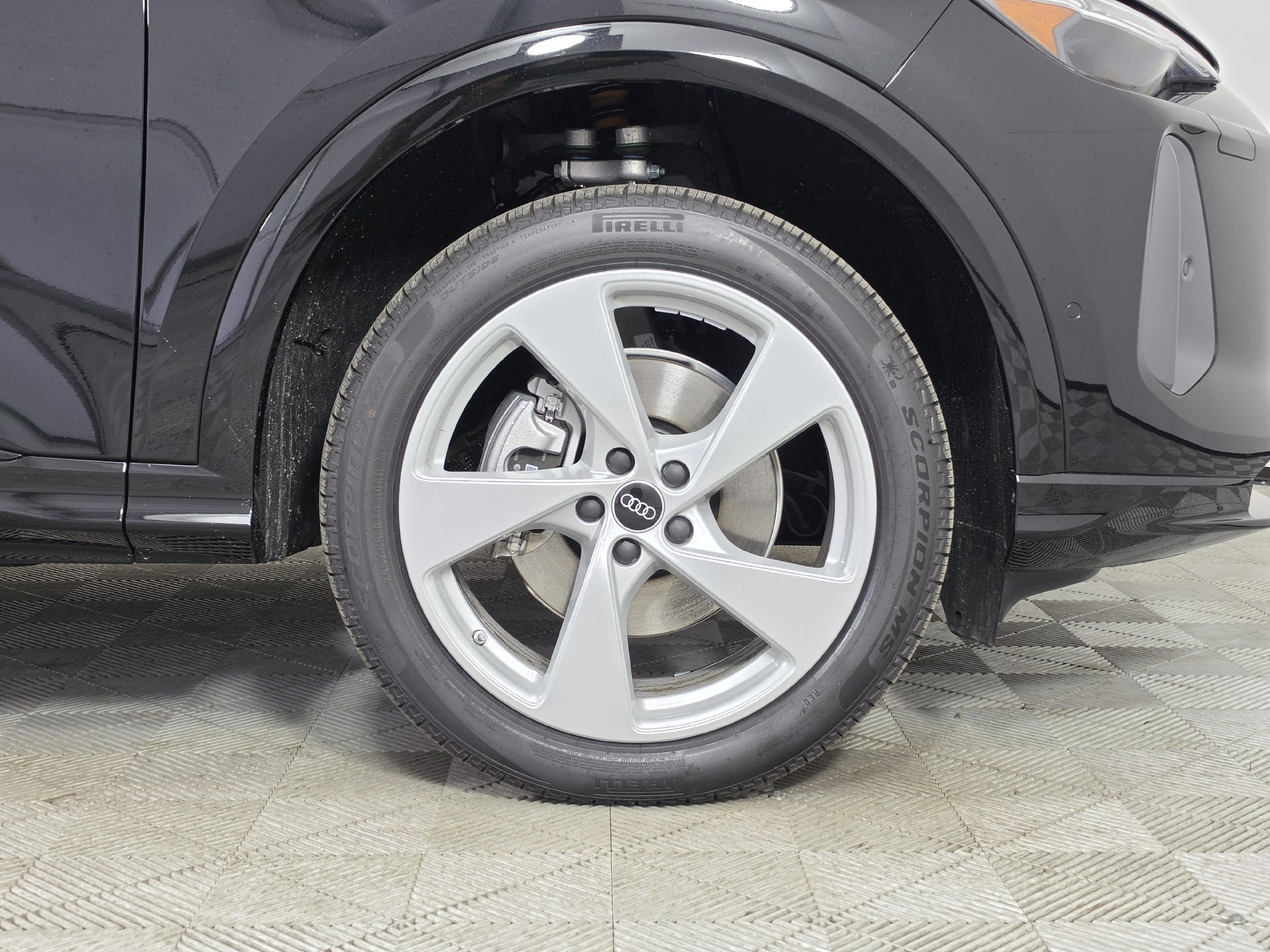 New 2026 Audi Q5 Premium Plus AWD/4WD image 9