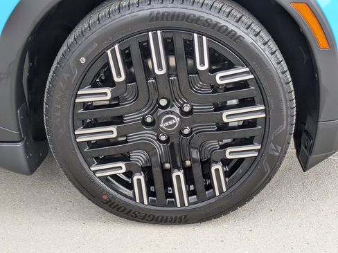 New 2026 Nissan Leaf Platinum+ image 4