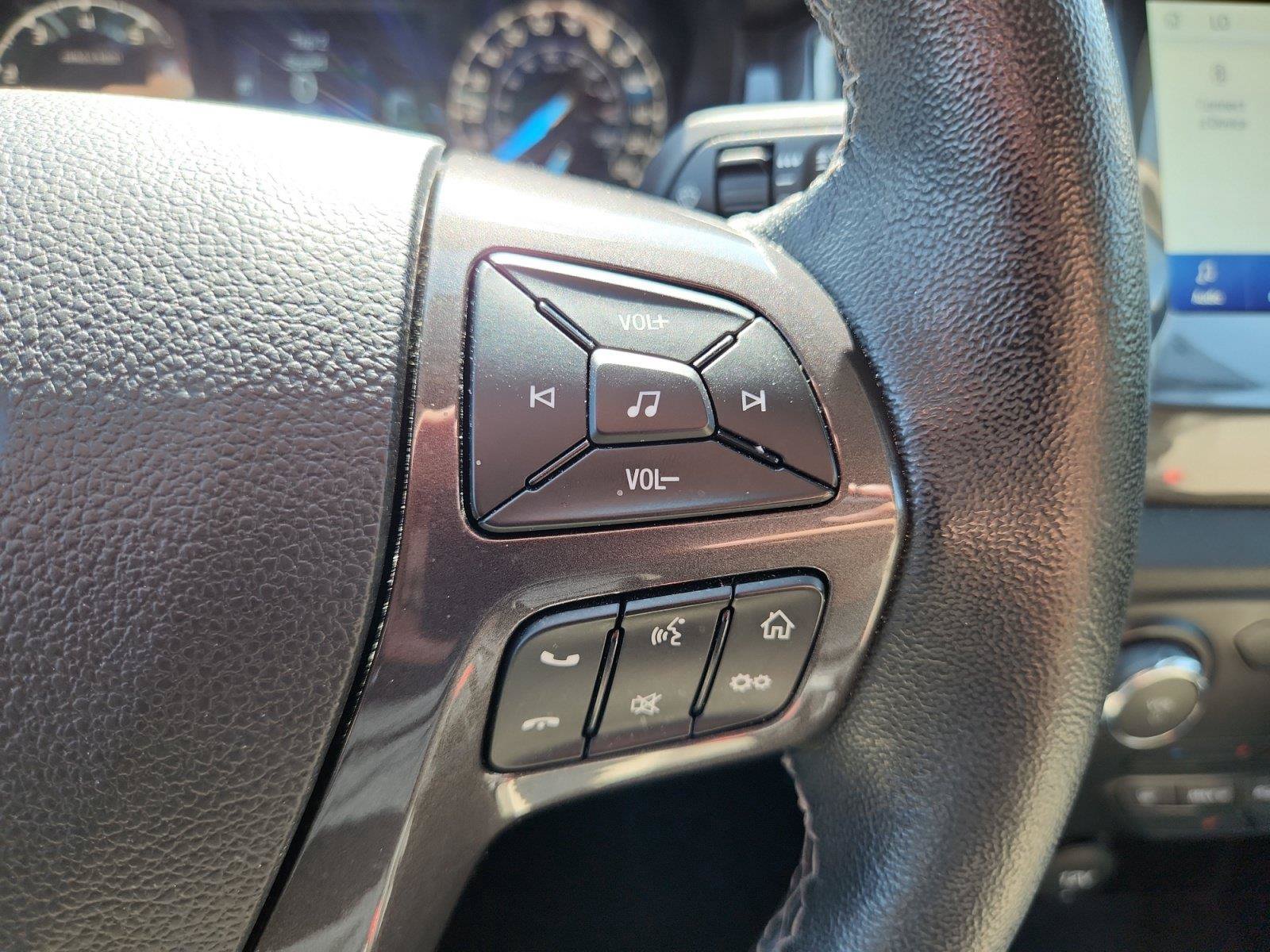 Used 2023 Ford Ranger Lariat w/ FX4 Off-Road Package AWD/4WD image 29