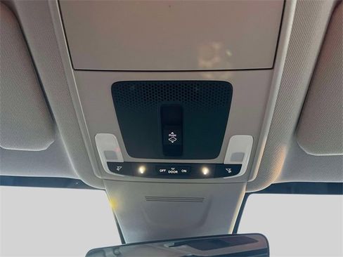 Used 2026 Honda CR-V EX-L image 37