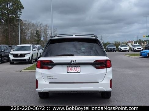 New 2026 Honda Odyssey EX-L image 4