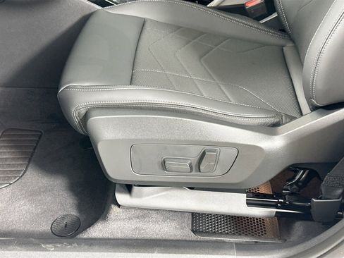 Used 2025 BMW X1 xDrive28i w/ Technology Package image 18