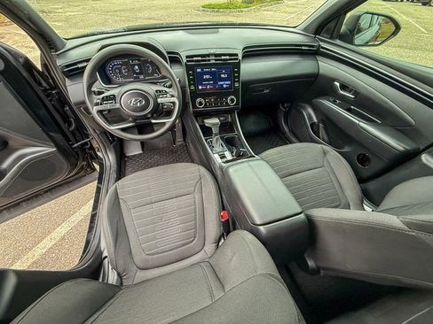 Used 2023 Hyundai Santa Cruz SE image 18