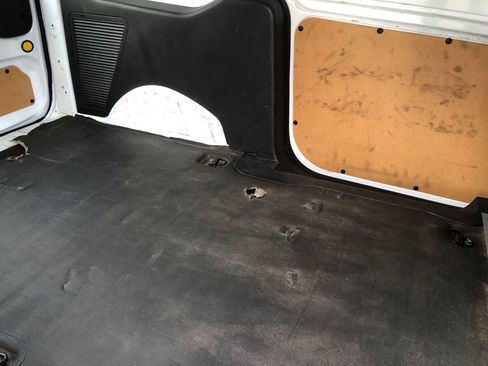 Used 2018 Ford Transit Connect XL FWD image 24
