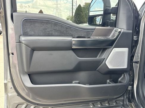 Used 2026 Ford F250 Platinum AWD/4WD image 24