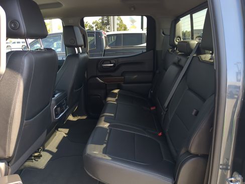 Certified 2021 GMC Sierra 1500 SLT w/ SLT Convenience Package image 16