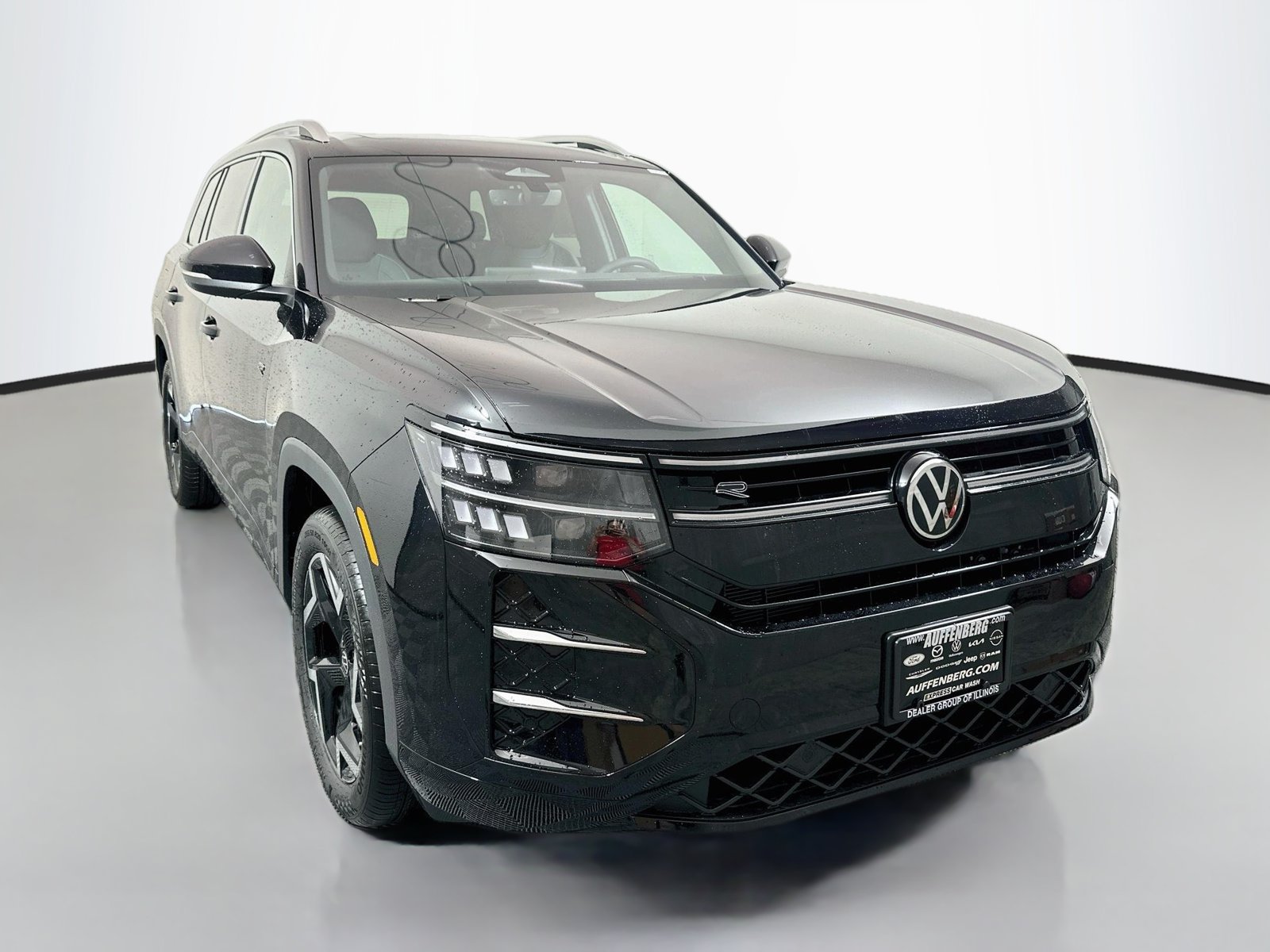 New 2027 Volkswagen Atlas SEL R-Line AWD/4WD image 1
