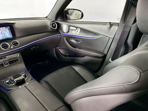 Used 2020 Mercedes-Benz E 350 Sedan image 24