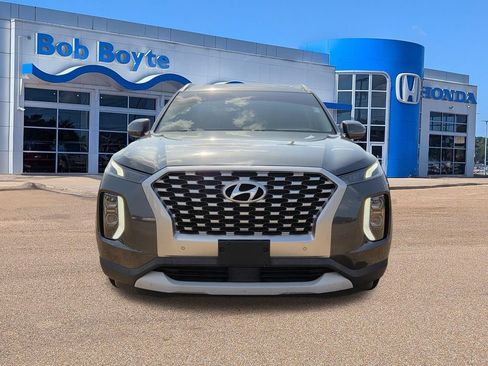 Used 2022 Hyundai Palisade SEL w/ Convenience Package FWD image 2