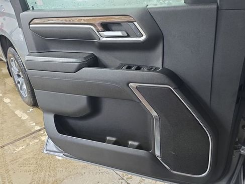 Used 2023 Chevrolet Silverado 1500 LT image 28