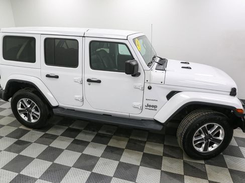 Used 2019 Jeep Wrangler Unlimited Sahara w/ Dual Top Group image 5