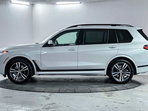 Used 2026 BMW X7 xDrive40i w/ Executive Package image 5