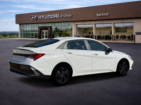 New 2026 Hyundai Elantra SEL Sport Premium FWD image 8