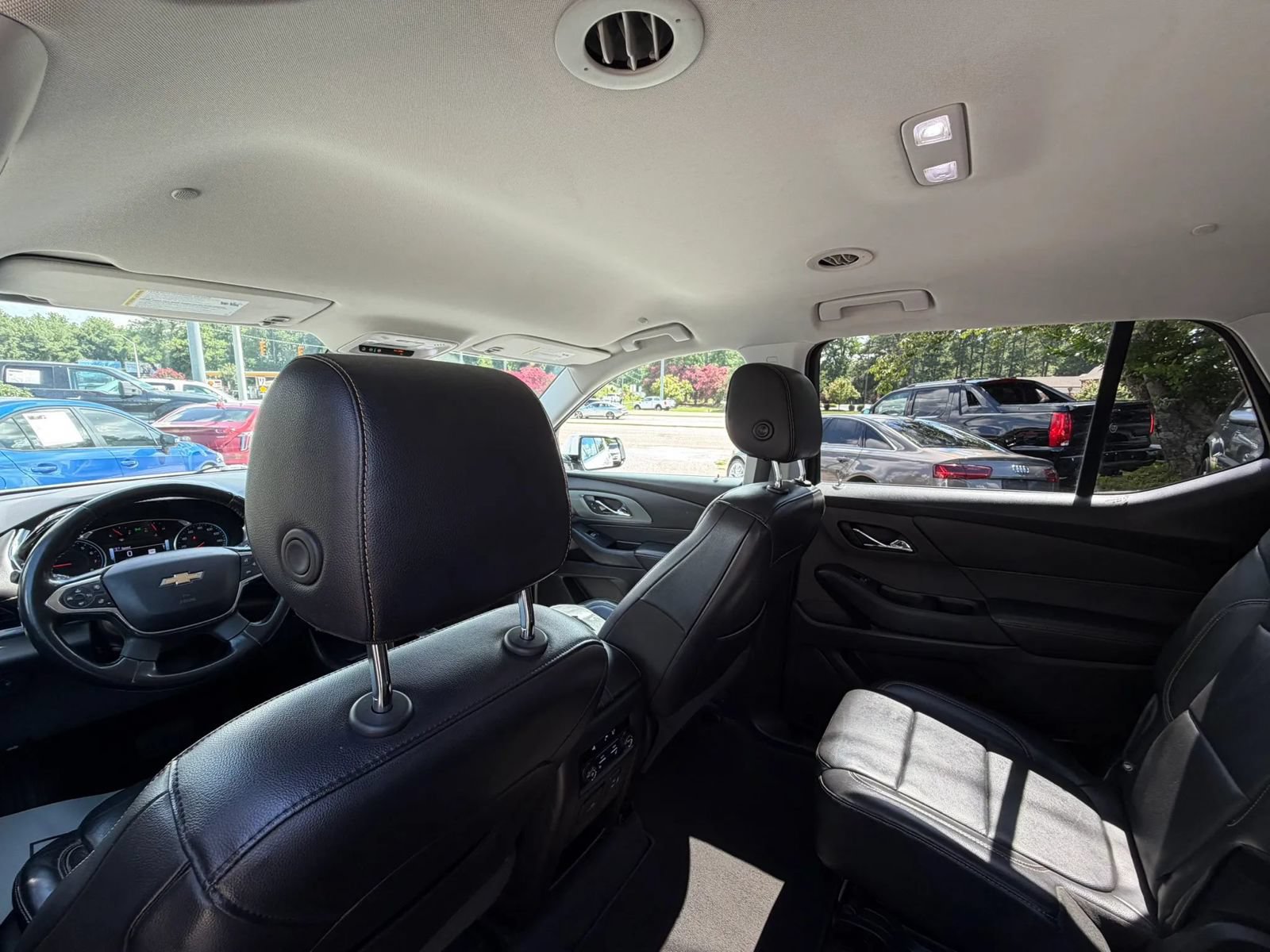 Used 2019 Chevrolet Traverse Premier AWD/4WD image 23