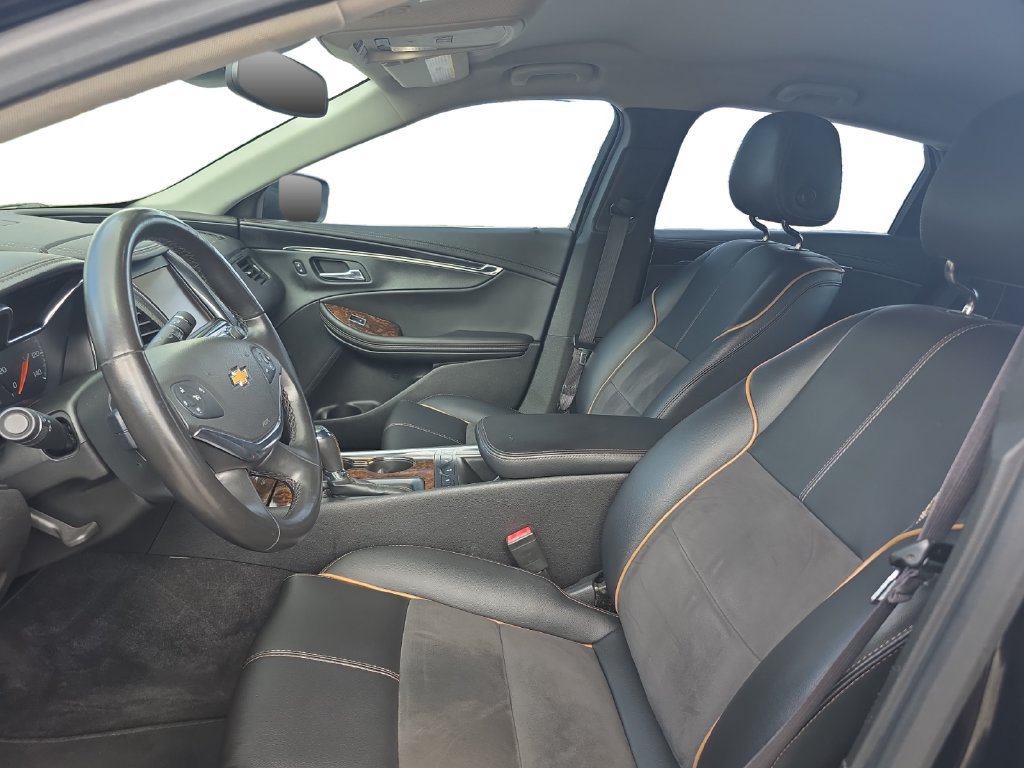 Used 2015 Chevrolet Impala LT FWD image 11