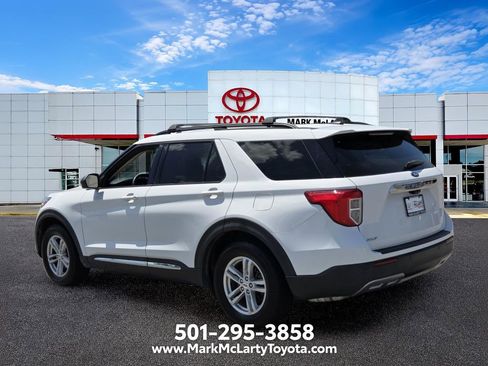 Used 2021 Ford Explorer XLT w/ Equipment Group 202A RWD image 3