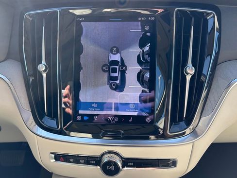 Used 2023 Volvo S60 B5 Plus w/ Climate Package image 16