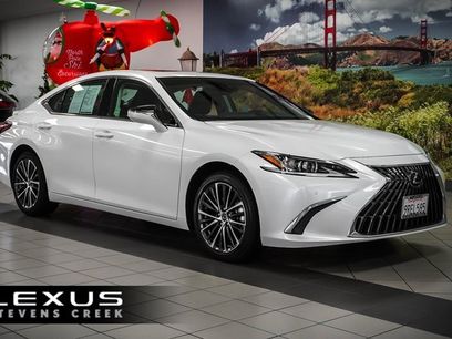 Certified 2025 Lexus ES 300h w/ Premium Package