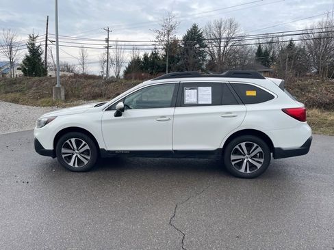 Used 2019 Subaru Outback 2.5i Limited image 16