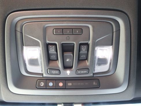 Certified 2023 Chevrolet Silverado 3500 High Country AWD/4WD image 32