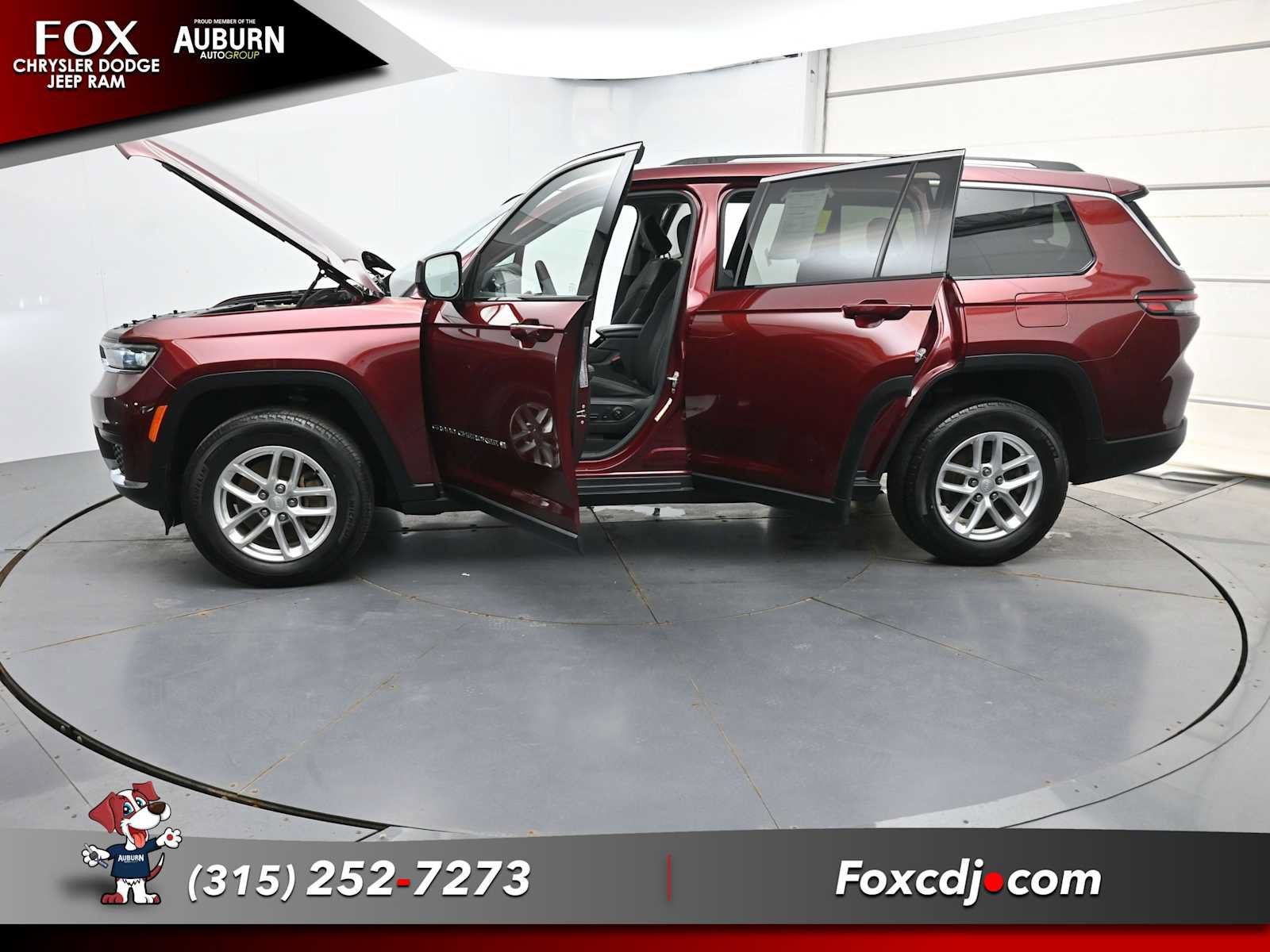 Used 2023 Jeep Grand Cherokee L Laredo w/ Luxury Tech Group I AWD/4WD image 39