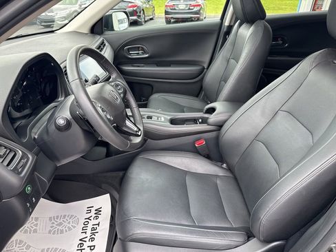 Certified 2020 Honda HR-V Touring image 19