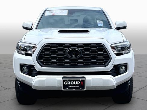 Certified 2021 Toyota Tacoma TRD Sport AWD/4WD image 4